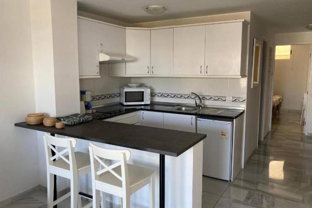Tropical - La Caleta Apartment *